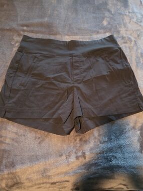 Athleta Women's Black Performance Shorts - Comfortable Stretch